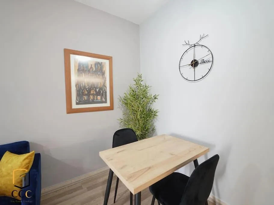 22°Bs *Pazari View Apartment Tirana